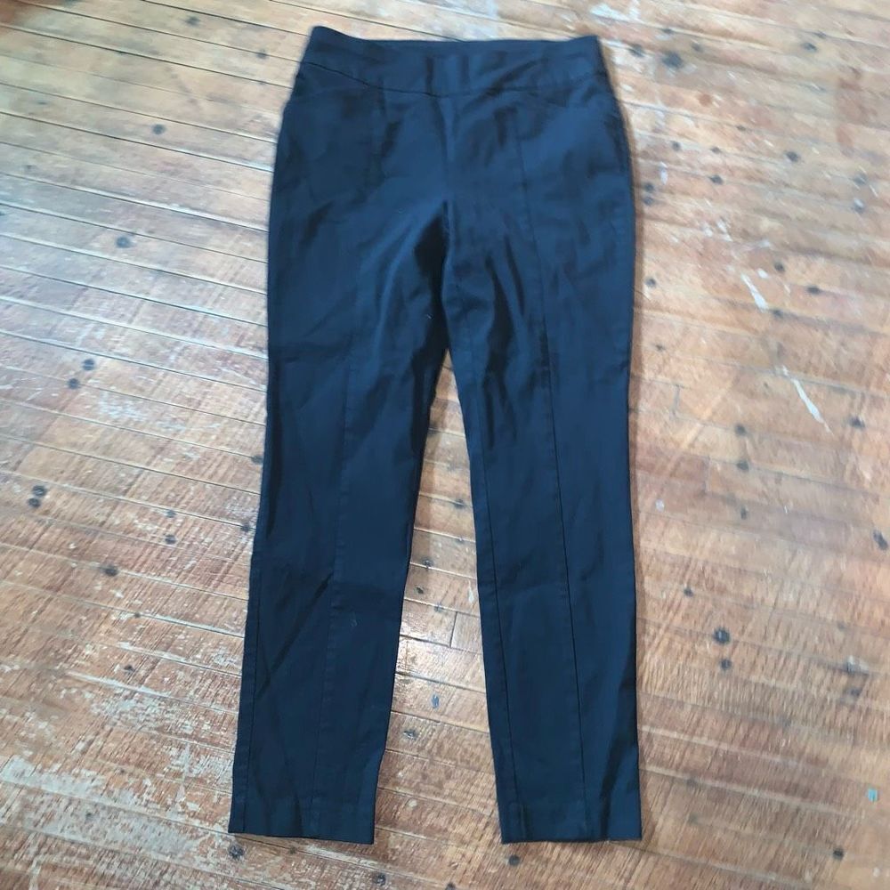 Chico’s 0/S short black stretchy travelcore pull on pants
